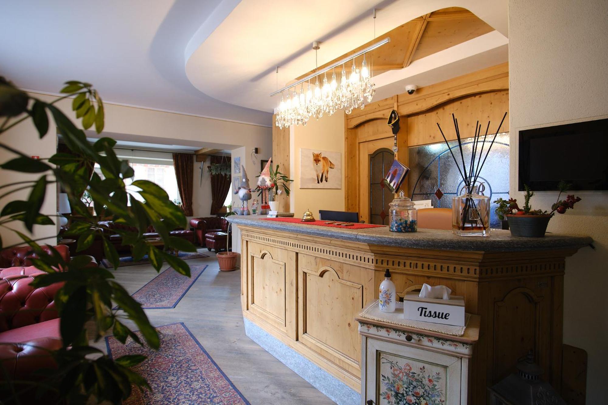Hotel Bes & Spa Claviere Exterior photo