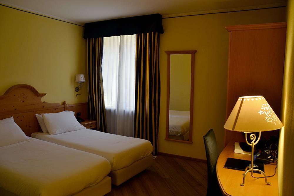Hotel Bes & Spa Claviere Exterior photo
